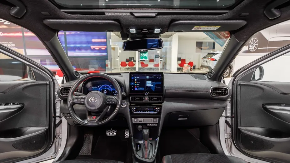 TOYOTA Yaris Cross Yaris Cross Hybrid 1.5 GR Sport