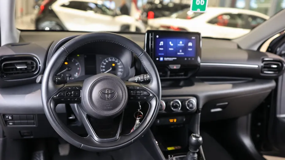 TOYOTA Yaris Yaris 1.5 Style