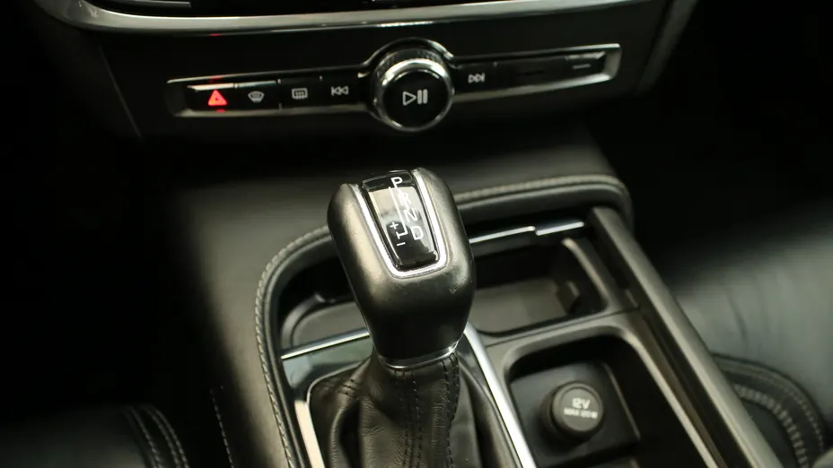VOLVO V90 V90 D5 AWD Inscription aut