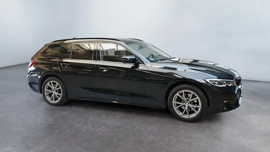BMW Seria 3 320d xDrive Sport Line aut