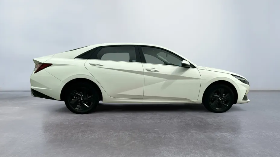 HYUNDAI Elantra Elantra 1.6 Smart CVT