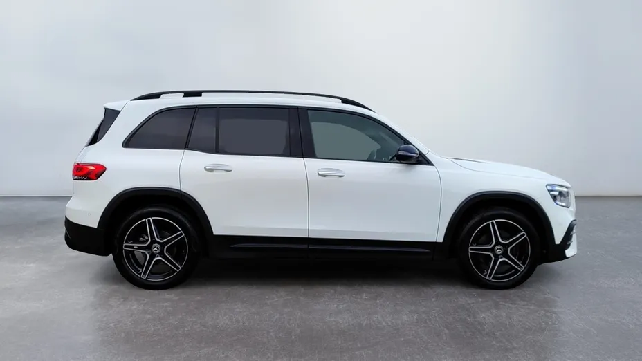 MERCEDES-BENZ GLB GLB 200 mHEV AMG Line 7G-DCT