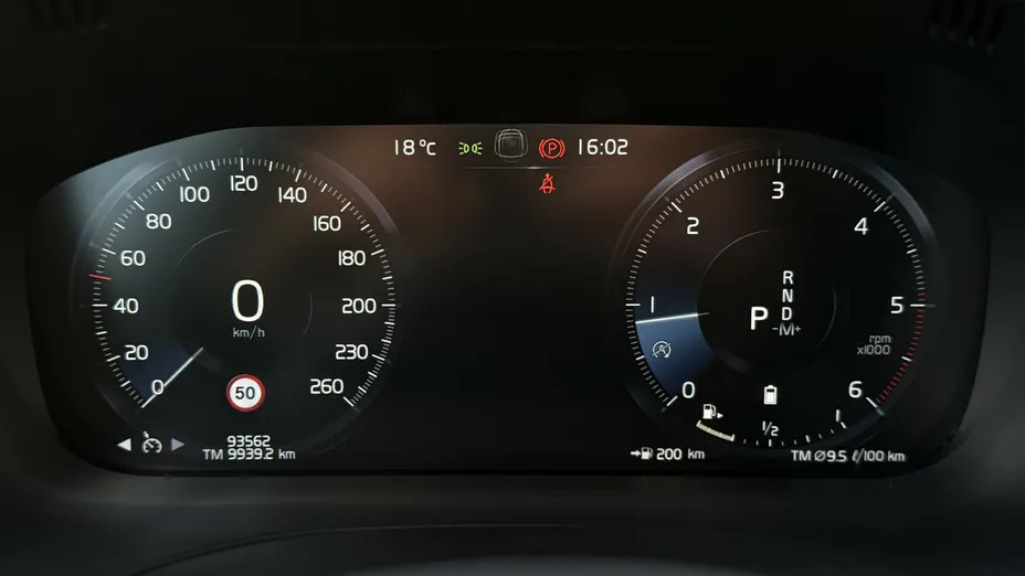 VOLVO XC60 XC60 B4 D AWD R-Design aut