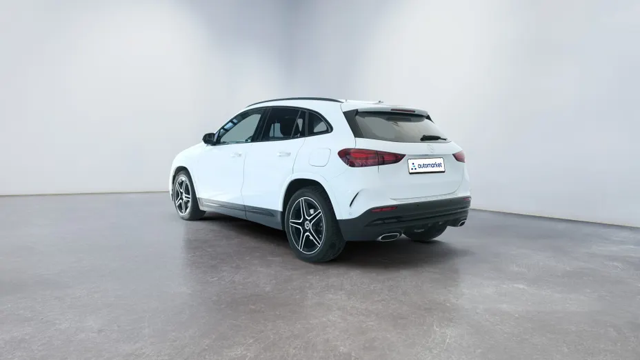 MERCEDES-BENZ GLA GLA 200 d AMG Line 8G-DCT