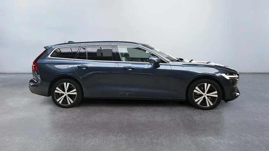 VOLVO V60 V60 B3 B Momentum Pro aut