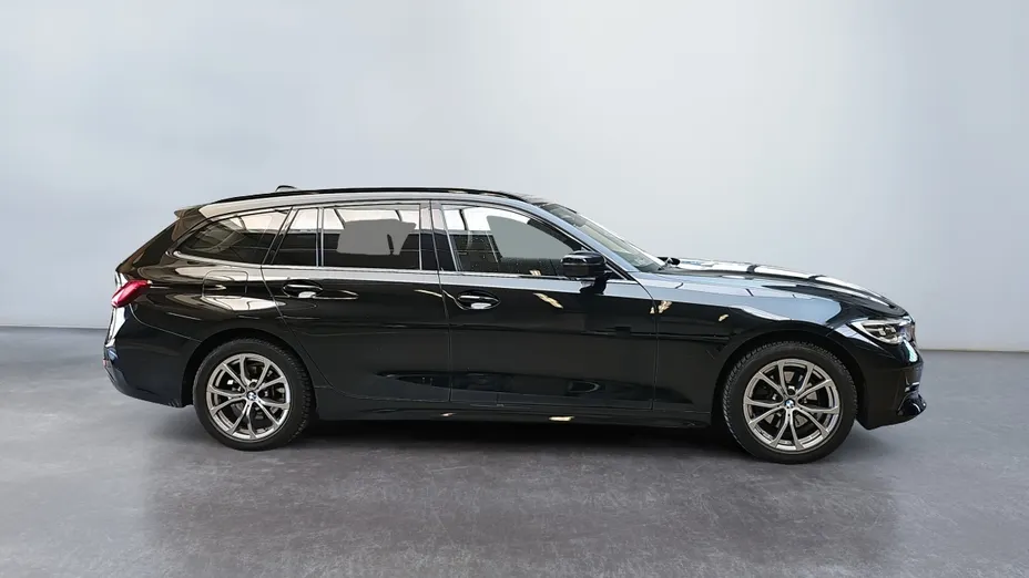 BMW Seria 3 320d xDrive Sport Line aut
