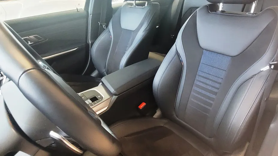 BMW Seria 3 318i M Sport aut