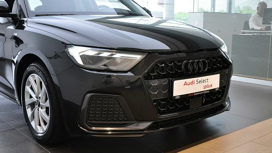 AUDI A1 A1 30 TFSI Advanced S tronic