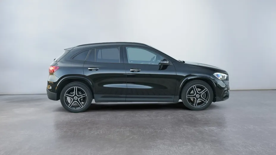 MERCEDES-BENZ GLA GLA 200