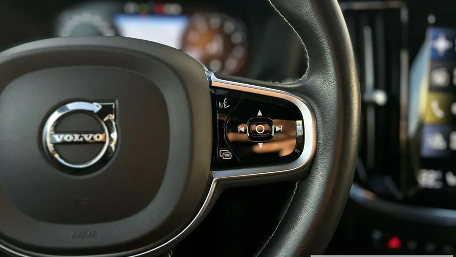 VOLVO V60 V60 B3 B R-Design aut