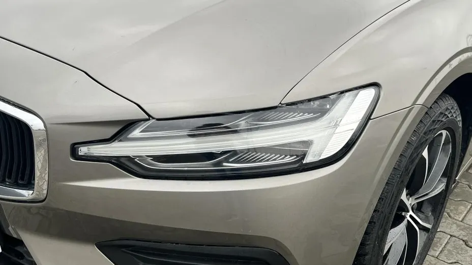 VOLVO V60 V60 B4 D Momentum Pro aut