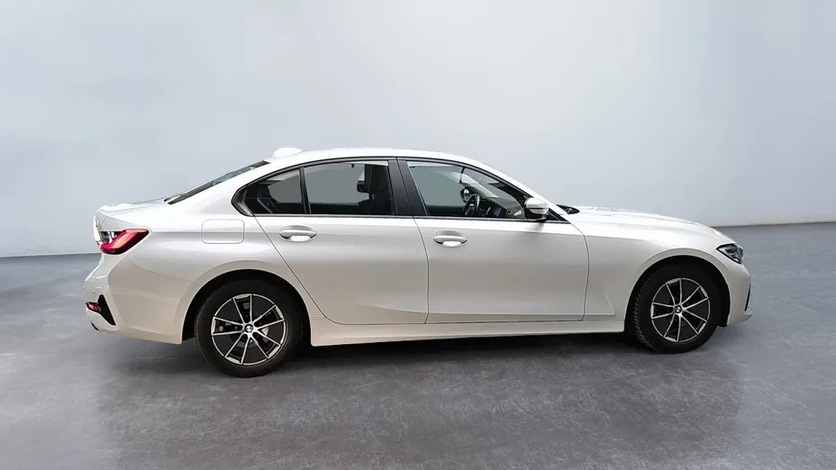 BMW Seria 3 318d Advantage