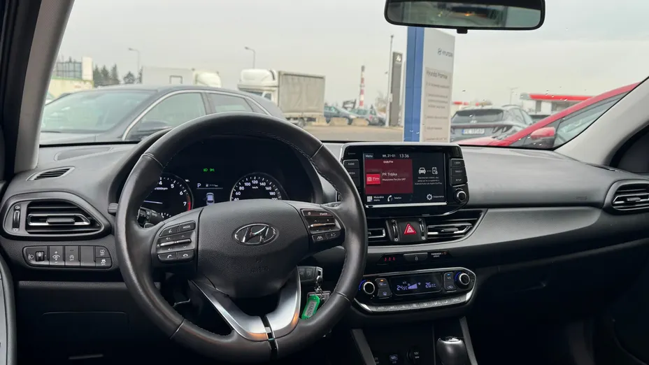 HYUNDAI i30 i30 1.0 T-GDI Smart DCT