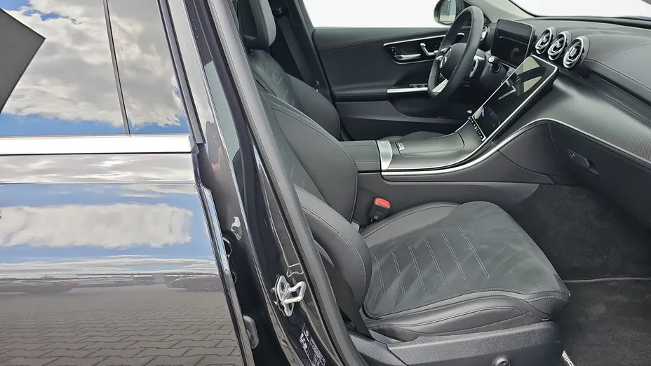 MERCEDES-BENZ C Klasa C 220 d mHEV 4-Matic AMG