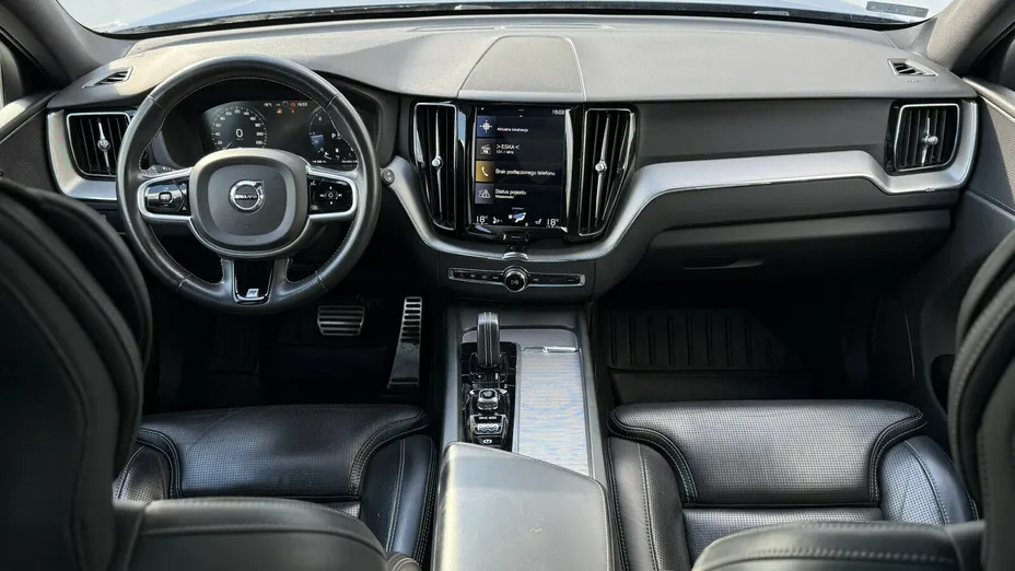VOLVO XC60 XC60 B4 D AWD R-Design aut