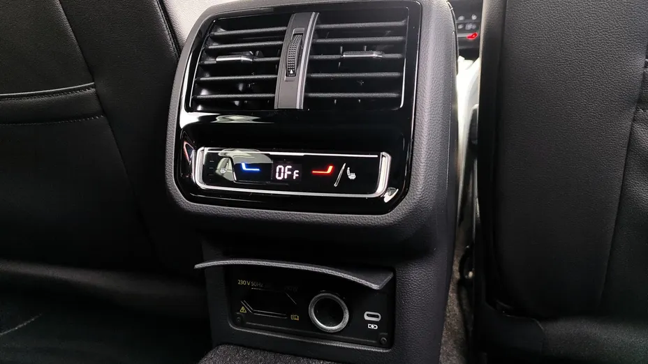 VOLKSWAGEN Arteon Arteon 2.0 TDI 4Motion R-Line DSG