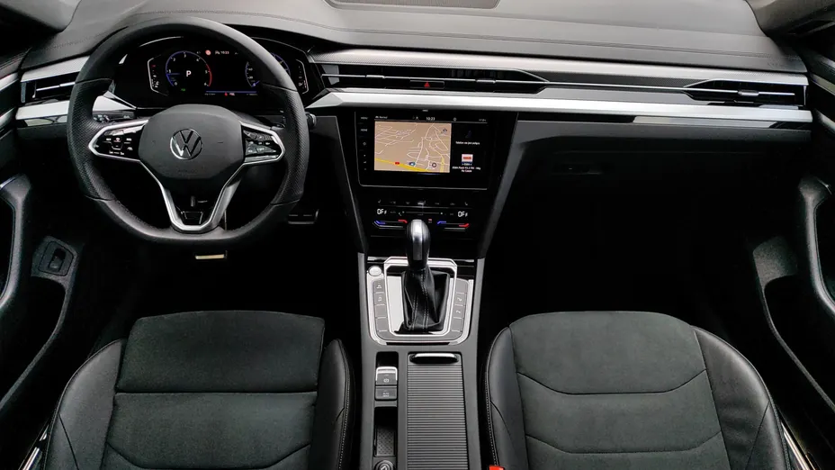 VOLKSWAGEN Arteon Arteon 2.0 TDI 4Motion R-Line DSG
