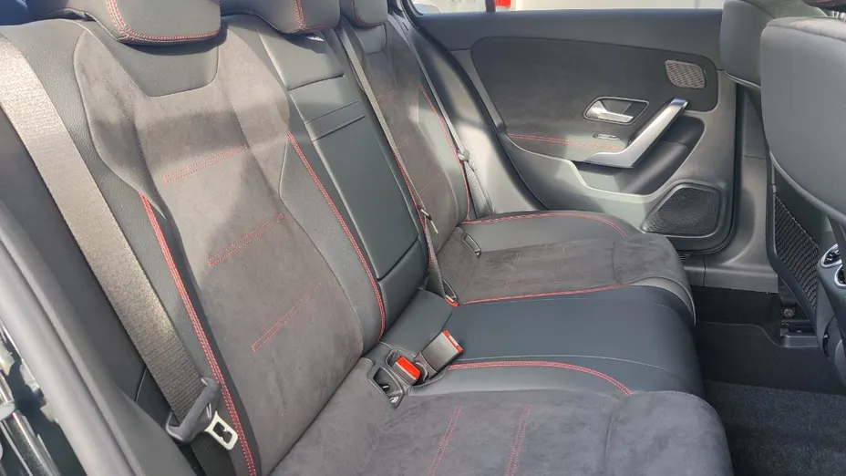 MERCEDES-BENZ A Klasa A 250 e AMG Line 8G-DCT