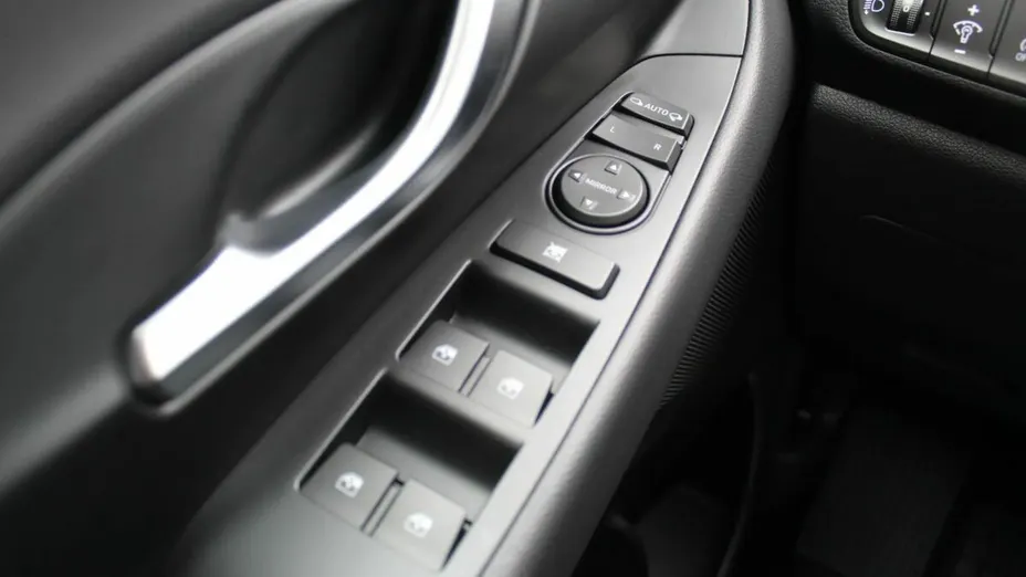 HYUNDAI i30 i30 1.0 T-GDI Smart