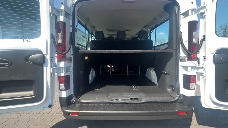 RENAULT Trafic Trafic Kombi 2.0 Blue dCi L2 Equilibre Nowy