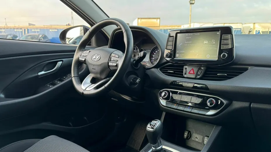 HYUNDAI i30 i30 1.0 T-GDI Modern