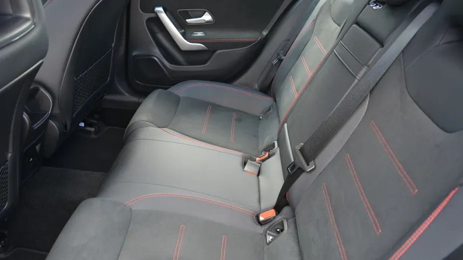 MERCEDES-BENZ A Klasa A 200 7G-DCT