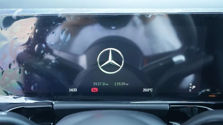 MERCEDES-BENZ GLA GLA 200