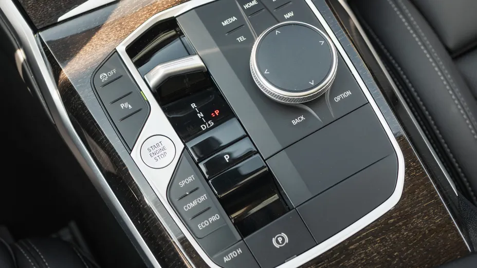 BMW Seria 3 320d xDrive mHEV aut