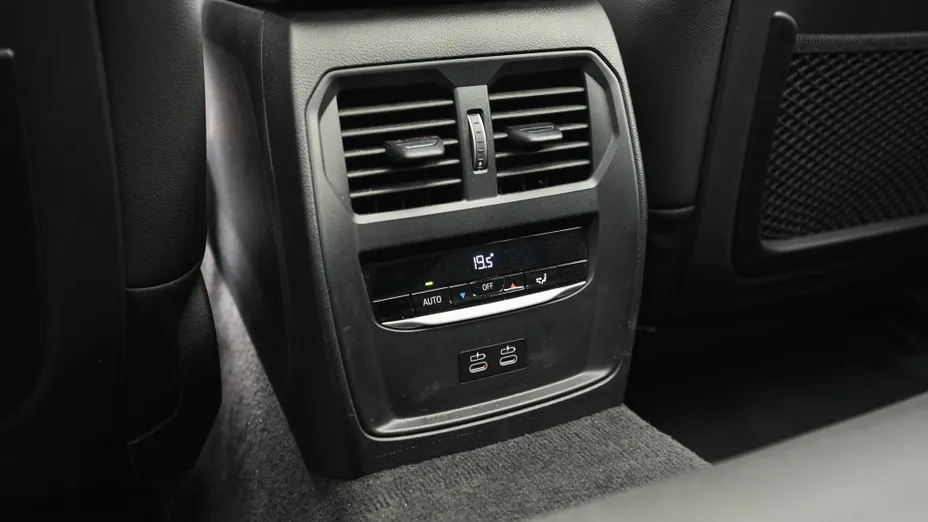 BMW Seria 3 320d xDrive mHEV aut