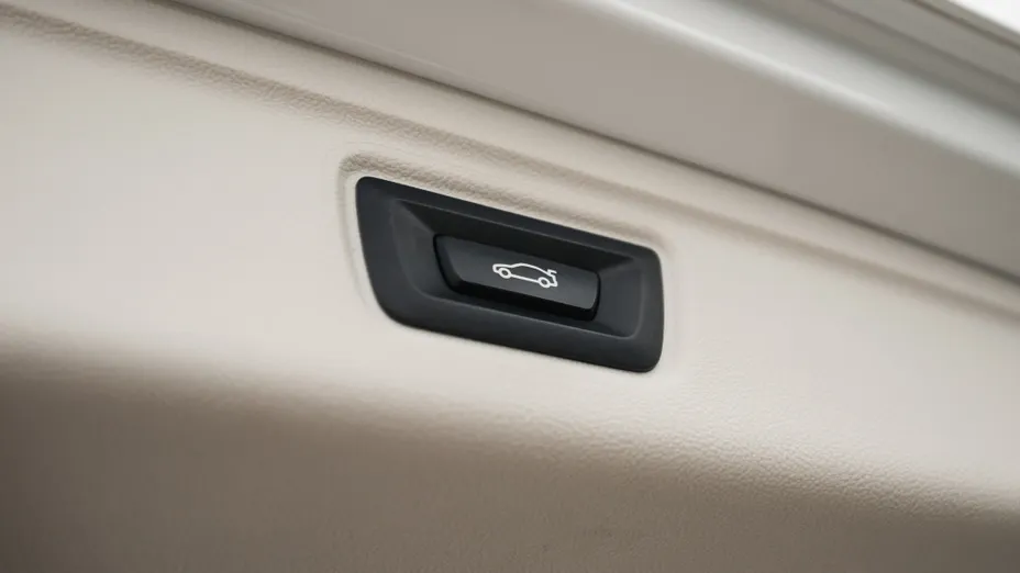 BMW Seria 3 320d xDrive mHEV aut