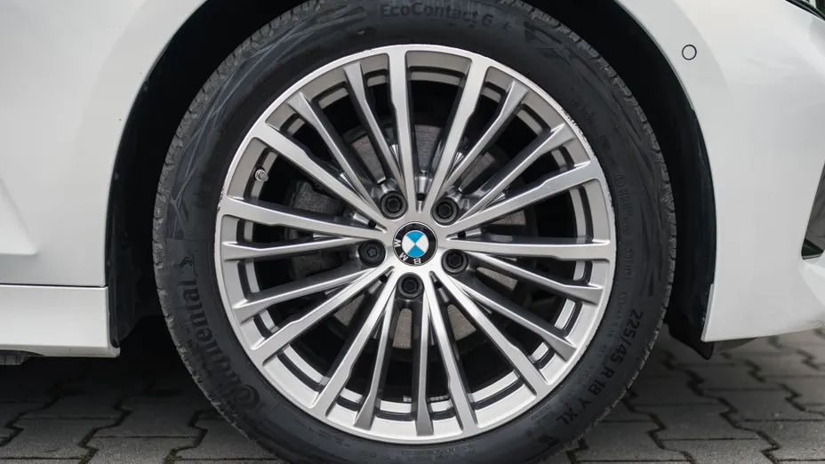 BMW Seria 3 320d xDrive mHEV aut