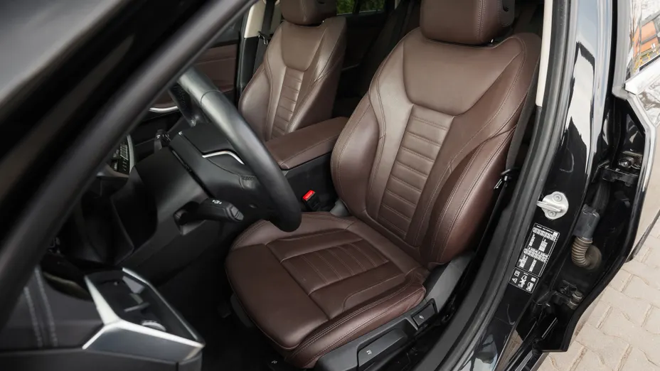 BMW Seria 3 320d Luxury Line aut