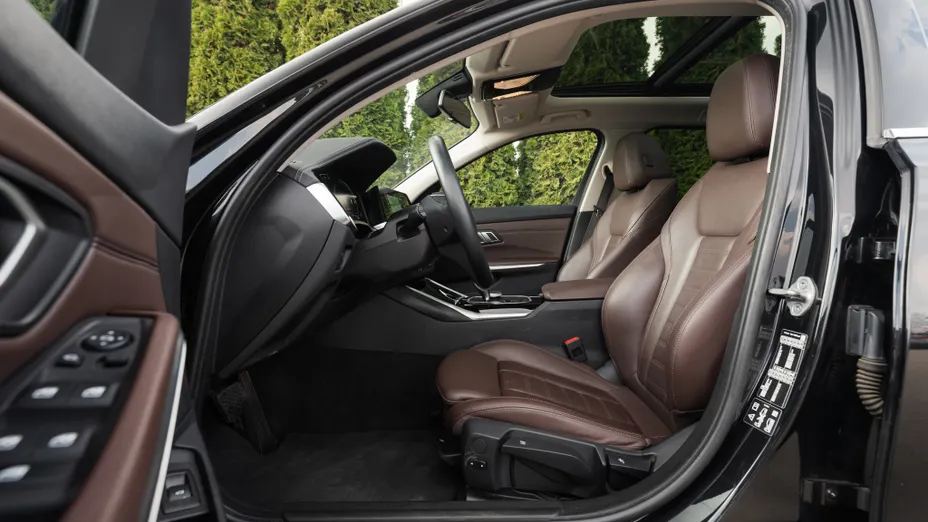 BMW Seria 3 320d Luxury Line aut