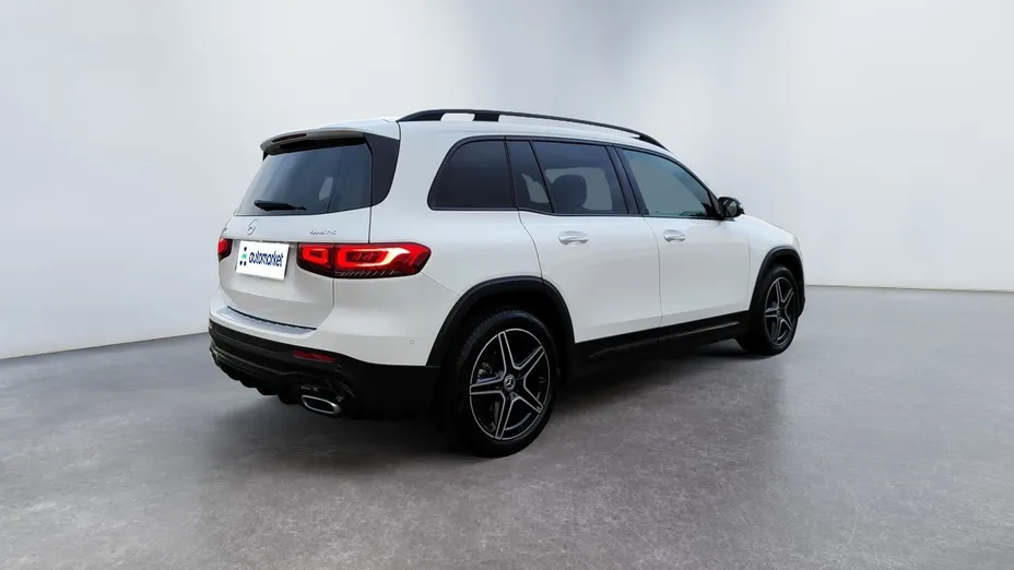 MERCEDES-BENZ GLB GLB 200 mHEV AMG Line 7G-DCT
