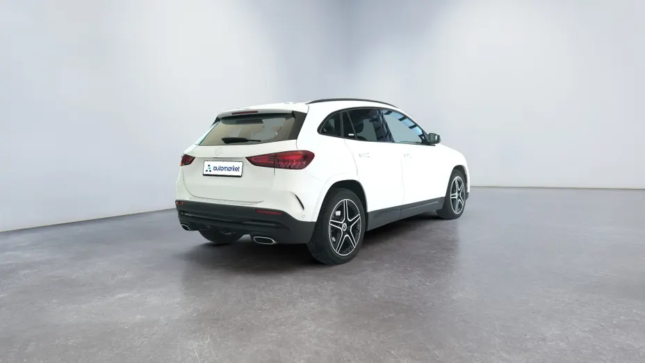 MERCEDES-BENZ GLA GLA 200 d AMG Line 8G-DCT