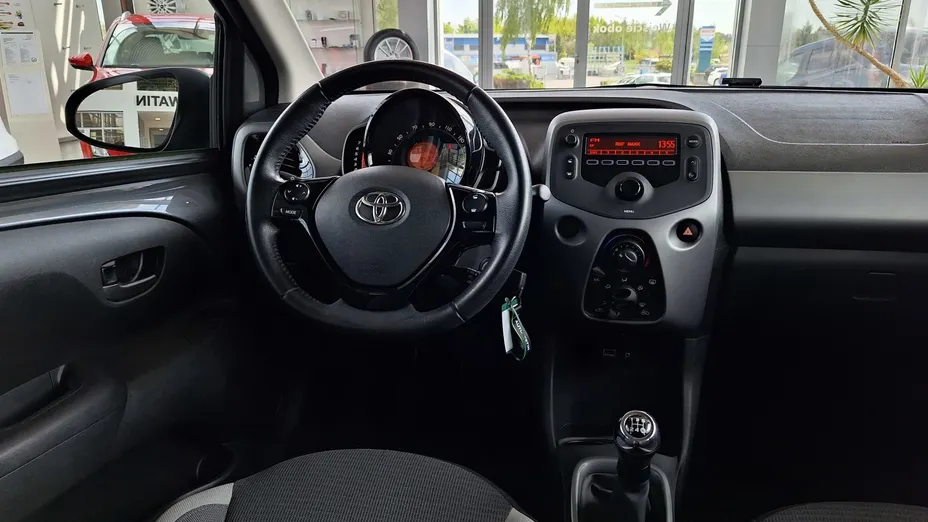 TOYOTA Aygo Aygo 1.0 VVT-i X-play
