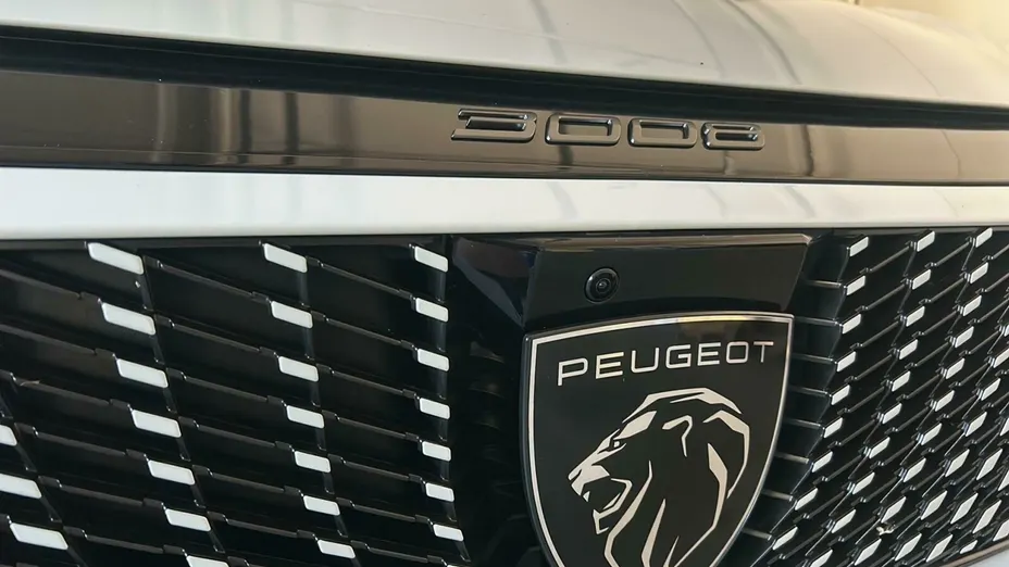 PEUGEOT 3008 3008 1.2 PureTech mHEV Allure e-DCS6 Nowy
