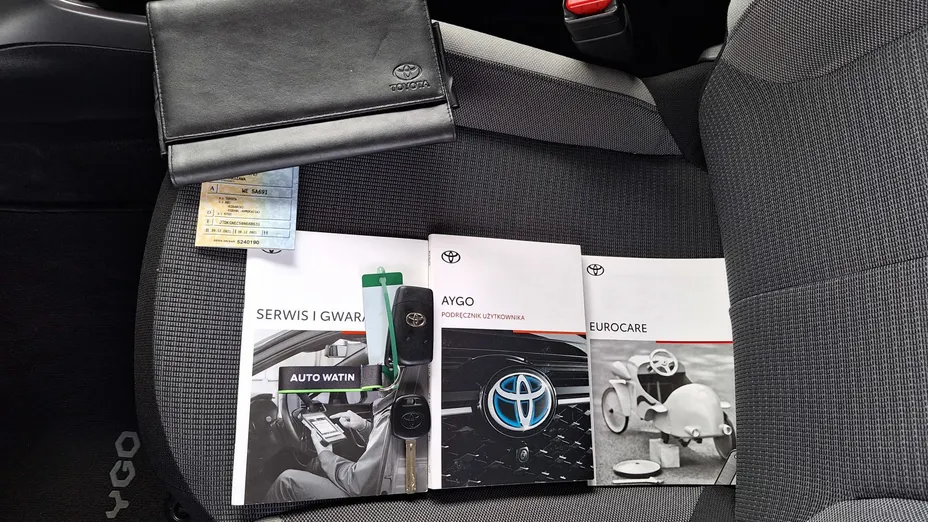 TOYOTA Aygo Aygo 1.0 VVT-i X-play