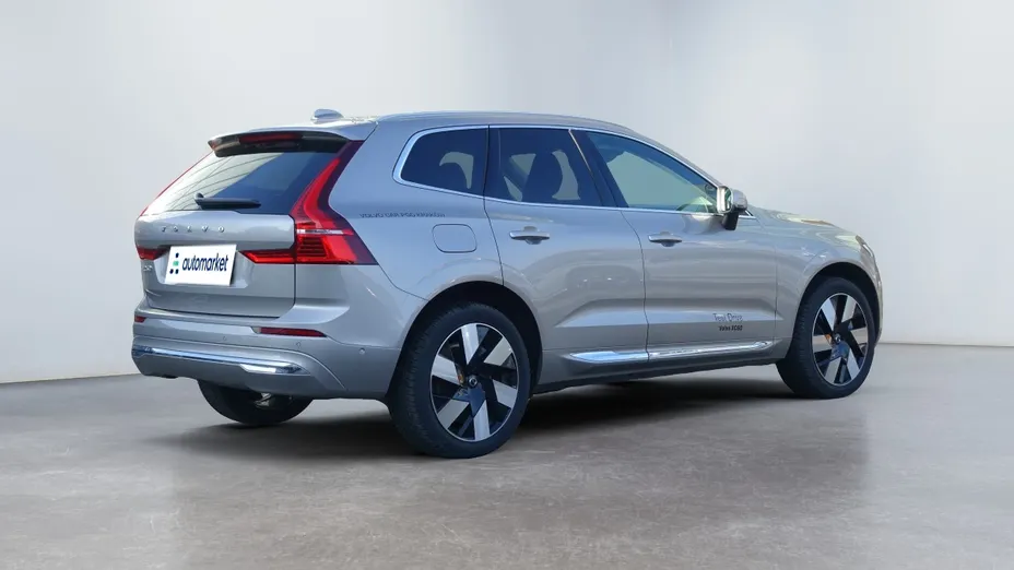 VOLVO XC60 XC60 T8 Plug-In Hybrid AWD Ultimate Bright aut
