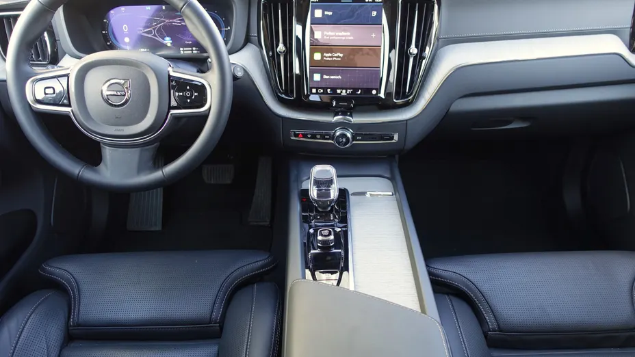 VOLVO XC60 XC60 T8 Plug-In Hybrid AWD Ultimate Bright aut
