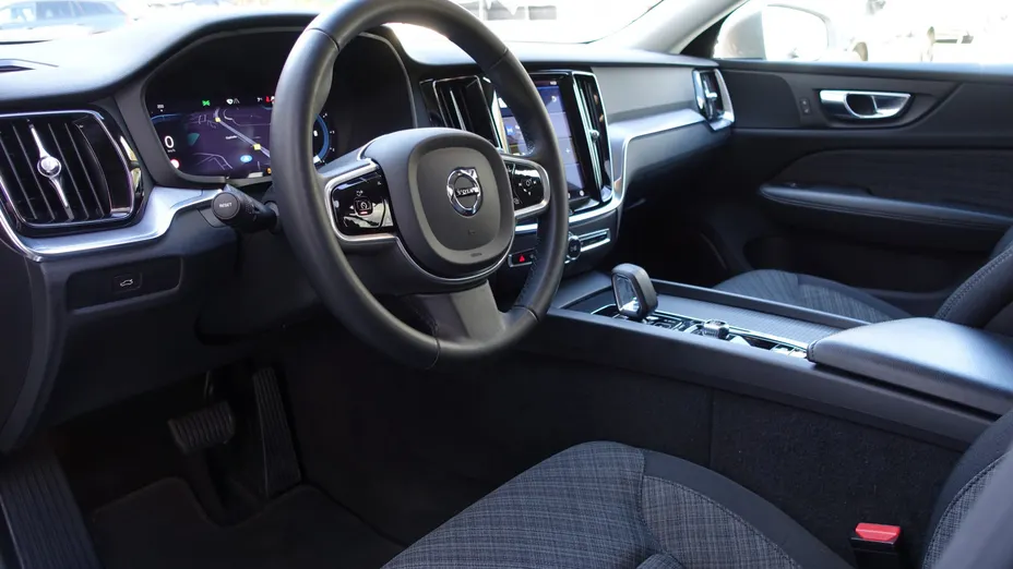 VOLVO V60 V60 CC Core B4 D AWD aut