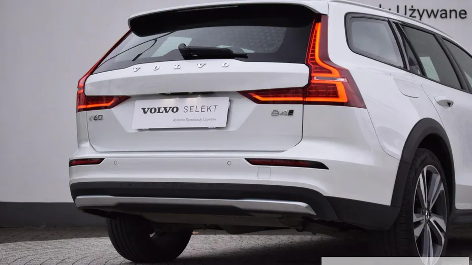VOLVO V60 V60 CC Plus B4 D AWD aut