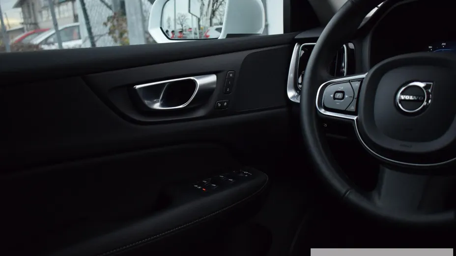 VOLVO V60 V60 CC Plus B4 D AWD aut