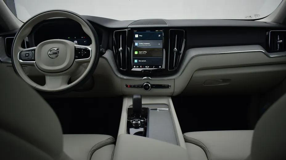 VOLVO XC60 XC60 T6 Plug-In Hybrid AWD Plus Dark aut