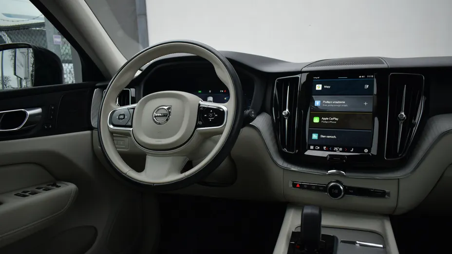 VOLVO XC60 XC60 T6 Plug-In Hybrid AWD Plus Dark aut