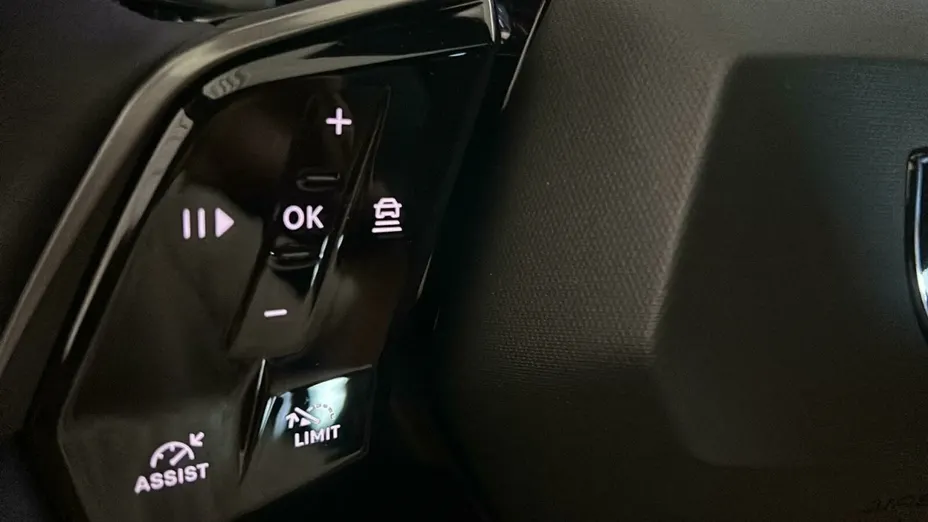 PEUGEOT 3008 3008 1.2 PureTech mHEV Allure e-DCS6 Nowy
