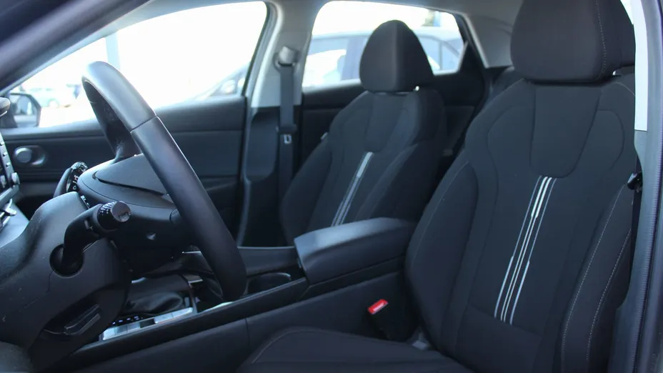 HYUNDAI Elantra Elantra 1.6 Smart CVT