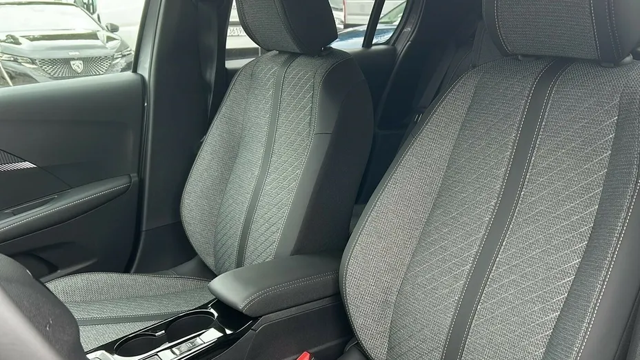 PEUGEOT 208 208 1.2 PureTech Allure S&S Nowy