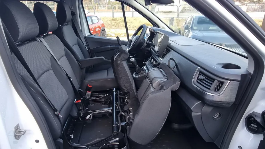 RENAULT Trafic Trafic Kombi 2.0 Blue dCi L2 Equilibre Nowy