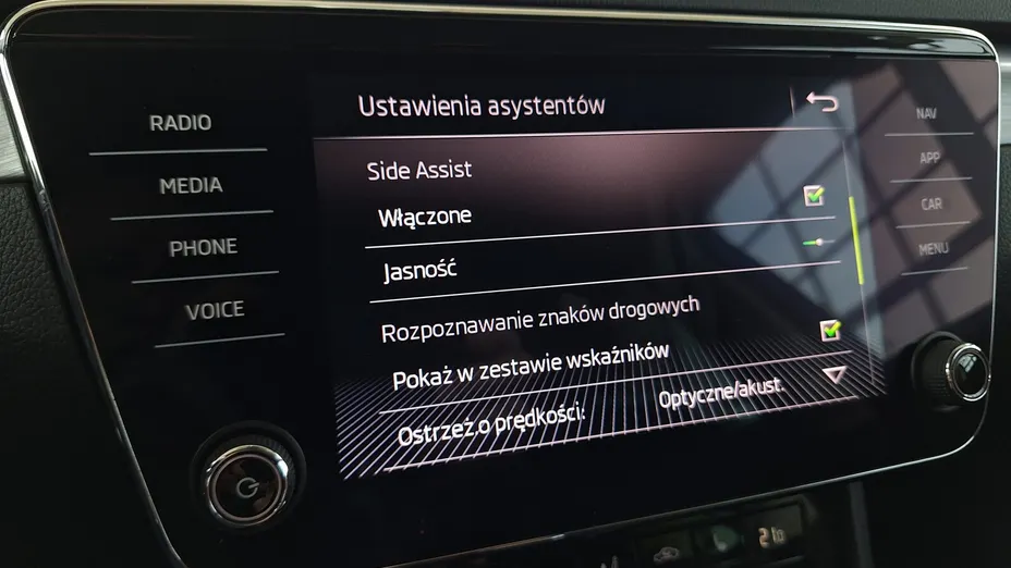 SKODA Superb Superb 2.0 TDI SCR Style DSG